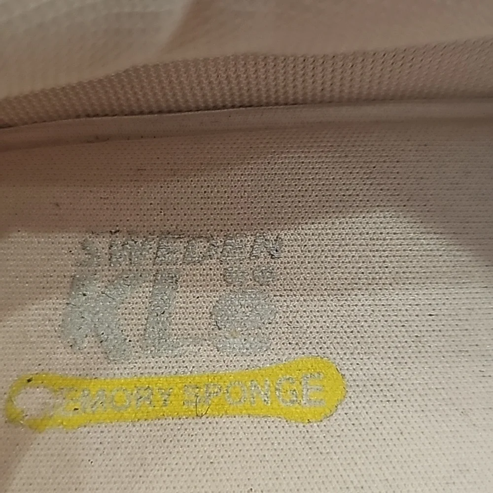 Sweden Kle, women's size 7.5 sneakers. Style is‎ Holly. Gray and light pink.